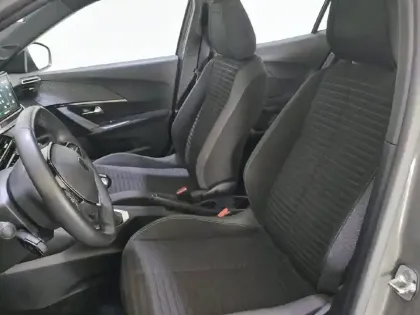 Photo 13 Peugeot 2008  PureTech 100 S&S BVM6