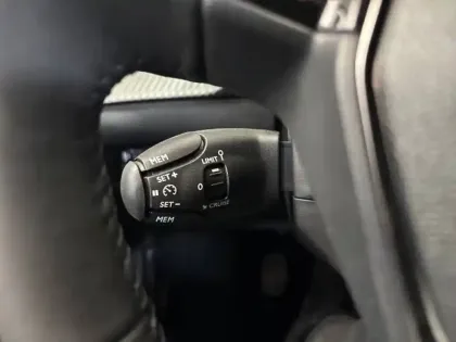 Photo 14 Peugeot 208  Turbo 100 ch BVM6