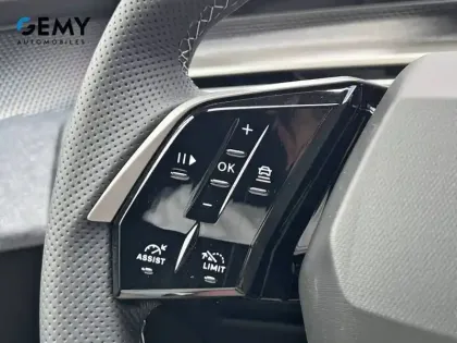 Photo 34 Peugeot 3008  Electrique 230 ch Grande autonomie 97 kWh
