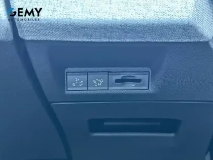 Photo 13 Peugeot 3008  Electrique 230 ch Grande autonomie 97 kWh