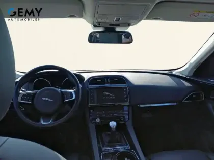 Photo 24 Jaguar F-Pace  2.0 D - 163 2WD E-Performance