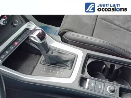 Photo 12 Audi Q3  40 TFSI 190 ch S tronic 7 Quattro