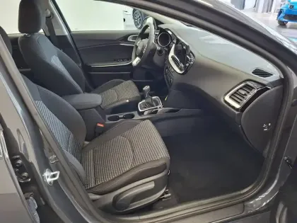 Photo 13 Kia Ceed  SW 1.5 T-GDi 140 ch BVM6