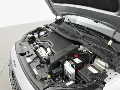 Photo 14 Peugeot 208  Hybrid 110 e-DCS6