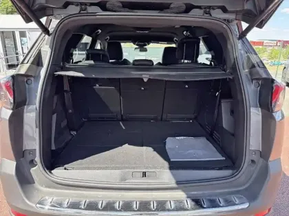 Photo 5 Peugeot 5008  Hybrid 136 e-DCS6