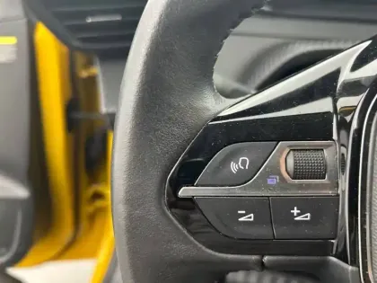 Photo 85 Peugeot 208  Electrique 50 kWh 136ch