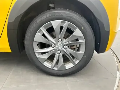 Photo 80 Peugeot 208  Electrique 50 kWh 136ch