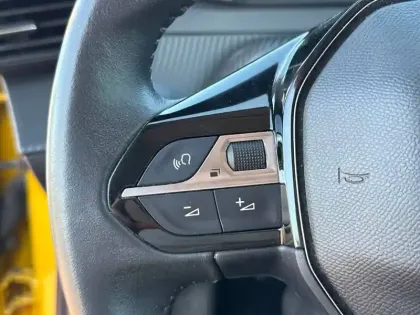 Photo 52 Peugeot 208  Electrique 50 kWh 136ch