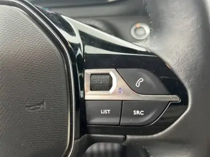 Photo 86 Peugeot 208  Electrique 50 kWh 136ch