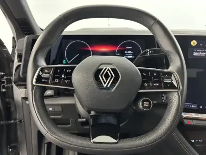 Photo 14 Renault Austral  E-Tech hybrid 200