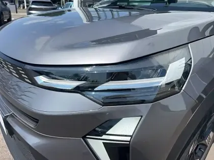 Photo 12 Renault Symbioz  E-Tech full hybrid 145