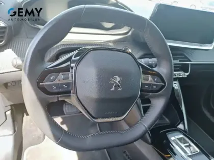 Photo 31 Peugeot 208  Electrique 50 kWh 136ch