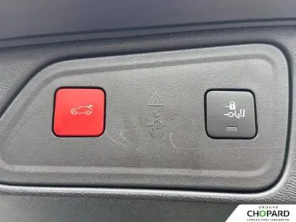 Photo 23 Peugeot 3008  Hybrid 225 e-EAT8