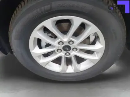 Photo 12 Ford Kuga  2.5 Duratec 180 ch FlexiFuel FHEV E85 Powershift