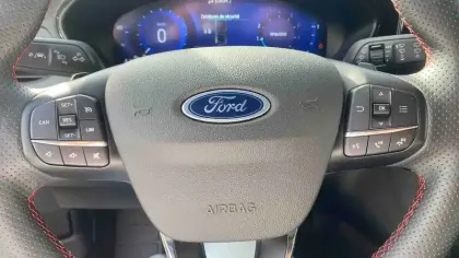 Photo 24 Ford Focus  1.0 EcoBoost 155 S&S mHEV Powershift