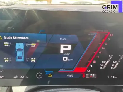 Photo 35 BMW Serie 5 M5 Touring PHEV 727 ch BVA8