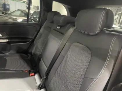 Photo 11 Mercedes GLB 200 d Progressive Line