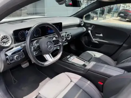Photo 32 Mercedes Classe A 250 e Hybrid EQ AMG Line