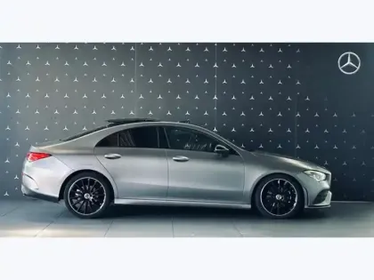 Photo 25 Mercedes CLA  200 d Coupé AMG Line