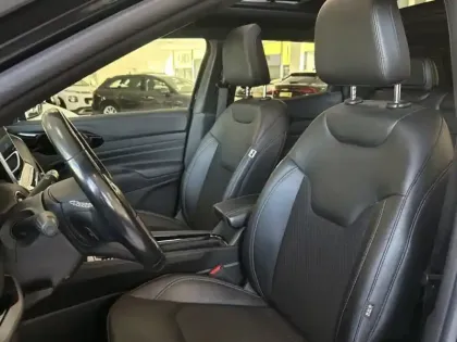 Photo 14 Jeep Compass Limited FWD