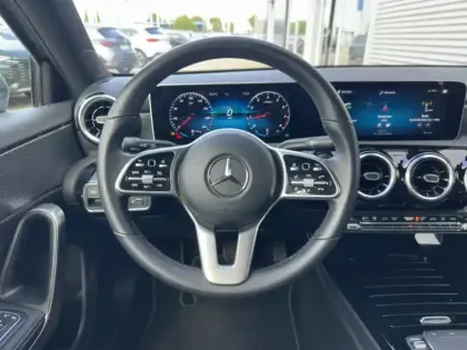 Photo 10 Mercedes Classe A A 180 Compacte
