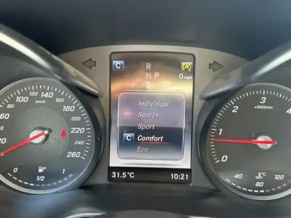 Photo 14 Mercedes GLC  250 d 4MATIC SUV Sportline