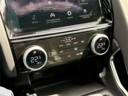Photo 40 Jaguar E-Pace 2.0 P200 CH FLEXFUEL MHEV AWD BVA
