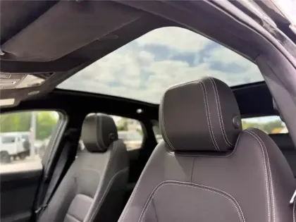 Photo 43 Jaguar E-Pace 2.0 P200 CH FLEXFUEL MHEV AWD BVA