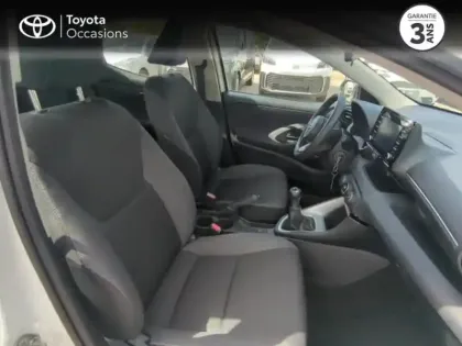 Photo 5 Toyota Yaris  70 VVT-i Dynamic 5p MY22