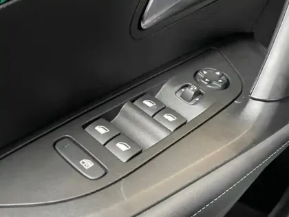 Photo 9 Peugeot 2008  1.2 PureTech 130ch S&S Allure Pack EAT8
