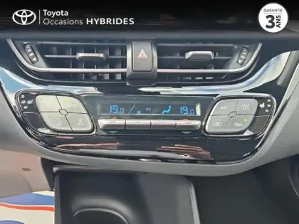 Photo 10 Toyota C-HR  122h Dynamic Business 2WD E-CVT + Programme Beyond Zero Academy MY22