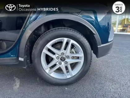 Photo 11 Toyota C-HR  1.8 Hybride 122ch Dynamic E-CVT