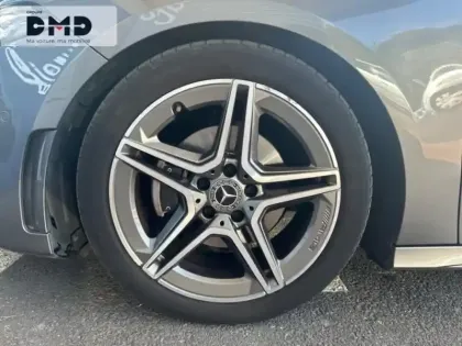 Photo 12 Mercedes Classe A  200 d 150ch AMG Line 8G-DCT
