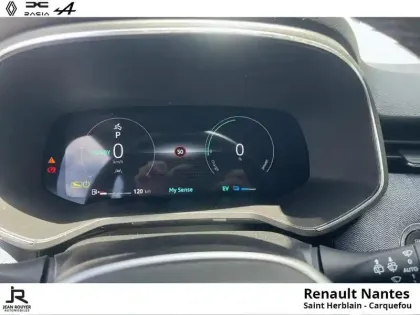 Photo 26 Renault Clio  1.6 E-Tech 145ch full hybrid Techno
