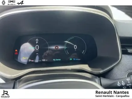 Photo 11 Renault Clio  1.6 E-Tech 145ch full hybrid Techno