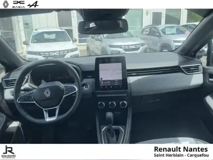 Photo 16 Renault Clio  1.6 E-Tech 145ch full hybrid Techno