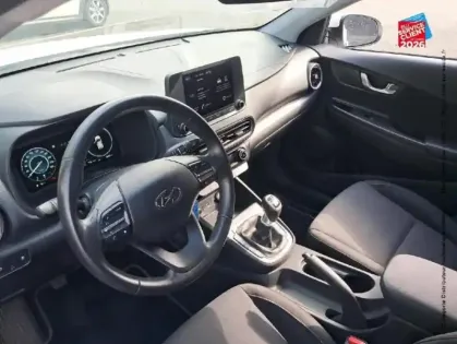 Photo 14 Hyundai Kona  1.0 T-GDi 120 ch Mild-Hybrid 48V Intuitive