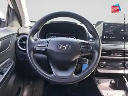 Photo 11 Hyundai Kona  1.0 T-GDi 120 ch Mild-Hybrid 48V Intuitive