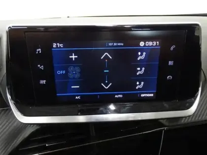 Photo 14 Peugeot 2008  1.2 PureTech 130ch S&S Active Pack EAT8