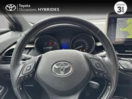 Photo 12 Toyota C-HR  122h Design 2WD E-CVT RC18