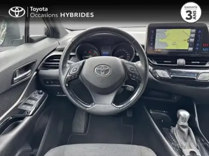 Photo 8 Toyota C-HR  122h Design 2WD E-CVT RC18