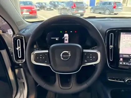 Photo 9 Volvo XC40  B3 163ch Lounge Edition DCT 7