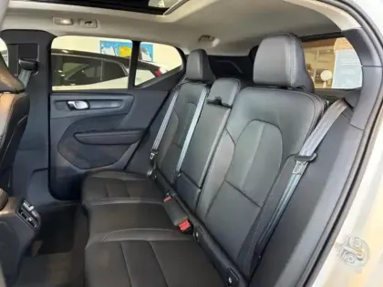 Photo 6 Volvo XC40  B3 163ch Lounge Edition DCT 7