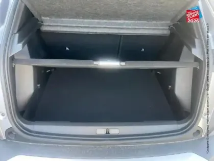 Photo 13 Peugeot 2008  1.2 Hybrid 110ch Allure e-DCS6