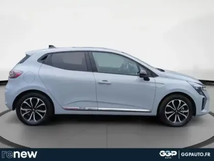 Photo 5 Renault Clio  1.6 E-Tech 145ch full hybrid Techno - 25