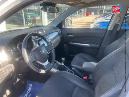 Photo 14 Suzuki Vitara  1.4 Boosterjet Hybrid 129ch Style