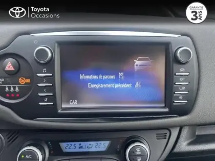 Photo 11 Toyota Yaris  110 VVT-i France Connect CVT 5p RC19