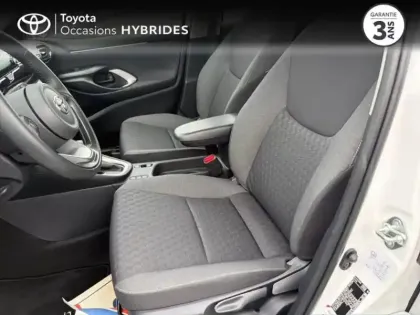 Photo 8 Toyota Yaris  116h Dynamic 5p MC24
