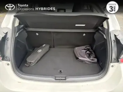 Photo 13 Toyota Yaris  116h Dynamic 5p MC24