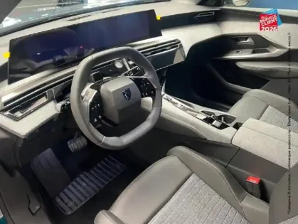Photo 14 Peugeot 3008  1.2 Hybrid 145ch Allure e-DCS6